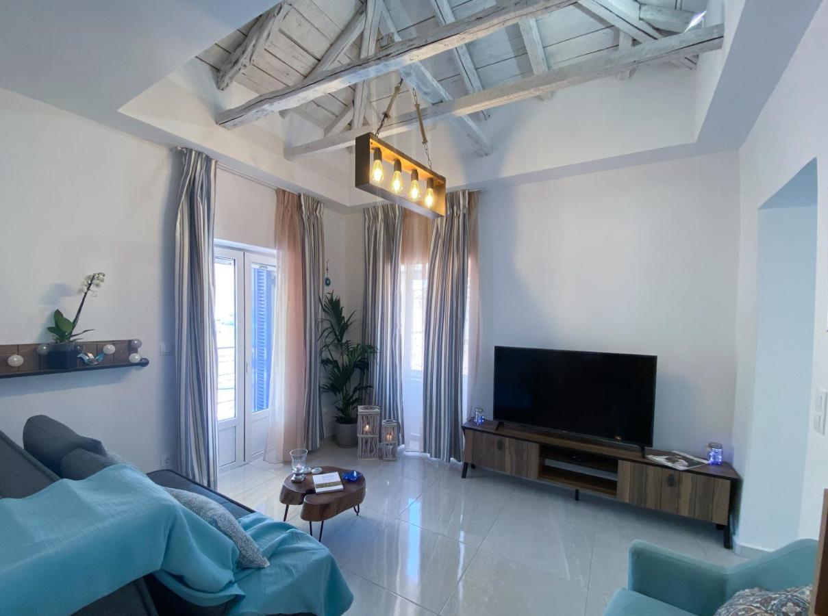 Camara Suite Poros Town Exterior foto